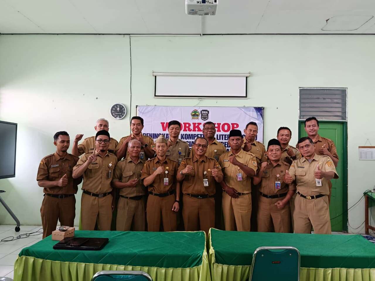 WORKSHOP Peningkataan Kompetensi Literasi Guru